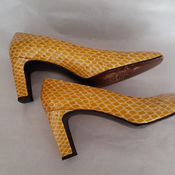 Stuart Weitzman Reptile pattern Leather Heels - Picture 8 of 13